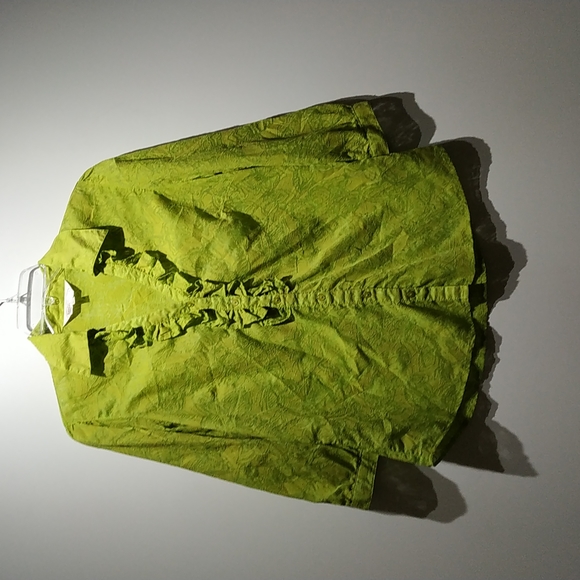 Northern Reflection green quarter sleeve collar ruffles detailing shirt size XS - Picture 1 of 7